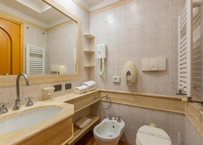 Apartment Tranquil Retreat Near For 4 Rom